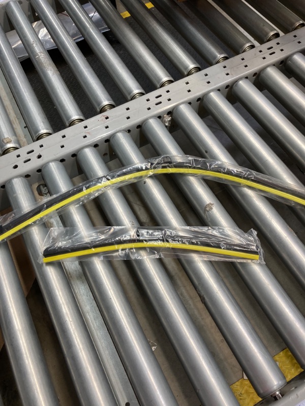 Photo 1 of Raidbee Rear Wiper Blade, 10 inch Rear Windshield Wiper Blades Compatible for JEEP Renegade 2021 2020 2019 2018 2017 2016 2015 Original Equipment Replacement(10-J) 10J rear wiper 2PACK