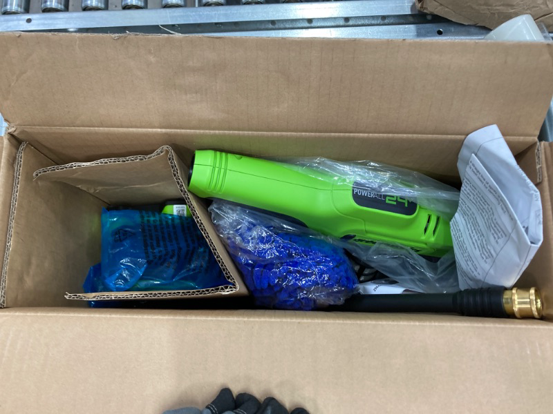 Photo 2 of ***FOR PARTS*** Greenworks 24V 600 PSI (0.8 GPM) Cordless Power Cleaner with (2) 2Ah Batteries, Charger, & Wash Glove, Green Pressure Washer 24V With/2×2Ah Battery