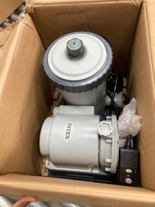 Photo 1 of Intex 28633EG 2500 GPH Krystal Clear Cartridge Filter Pump System with 1,900 GPH Flow Rate, 110-120V GFCI, and Automatic Timer for Above Ground Pools 2,500 Gallons Per Hour Filter Pump