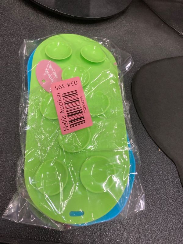 Photo 2 of 2 Pack Dog Lick Mat for Dogs,with Suction Cups for Dog Anxiety Relief,Perfect for Bathing(Apple Blue+green367)