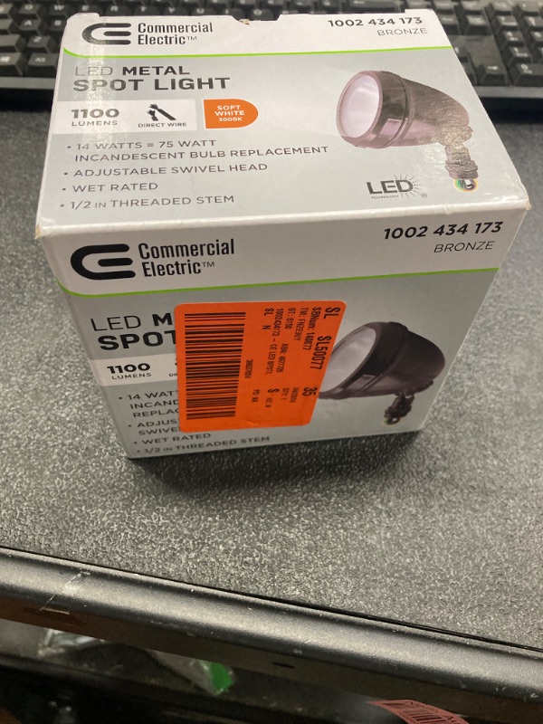 Photo 1 of 14-Watt 1100 Lumens CE Bronze Hardwired Integrated LED Metal Spot Landscape Flood Light
