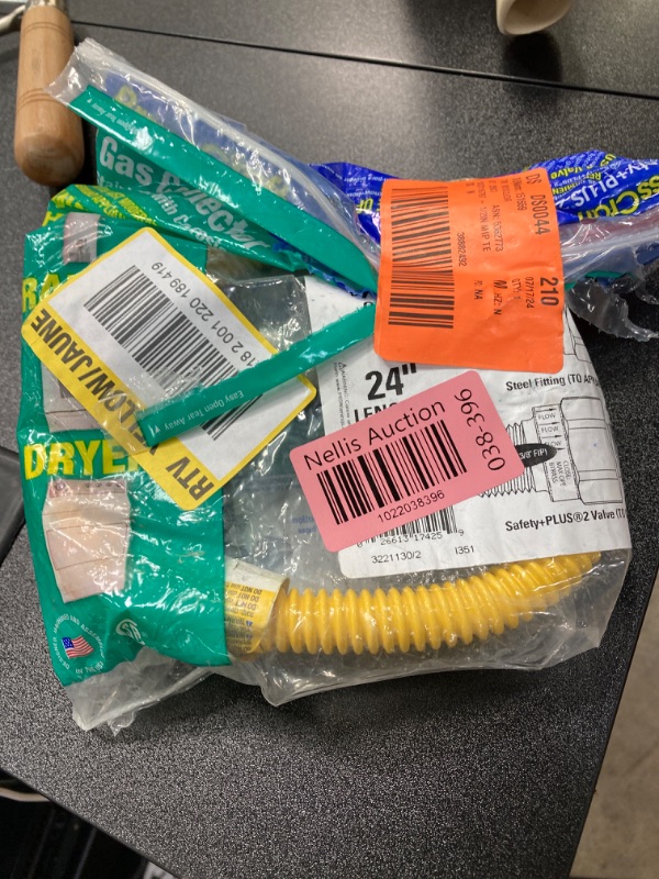 Photo 2 of 1/2 in. MIP x 1/2 in. MIP x 24 in. Gas Connector (1/2 in. OD) w/Safety+Plus2 Thermal Excess Flow Valve (85,000 BTU)