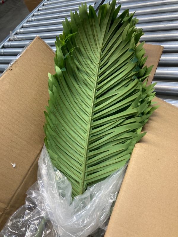 Photo 2 of Pack Palm Artificial Plants Leaf for Home Kitchen Party Flowers Arrangement Wedding Decorations,Faux Large Tropical Palm Leaves Imitation Ferns