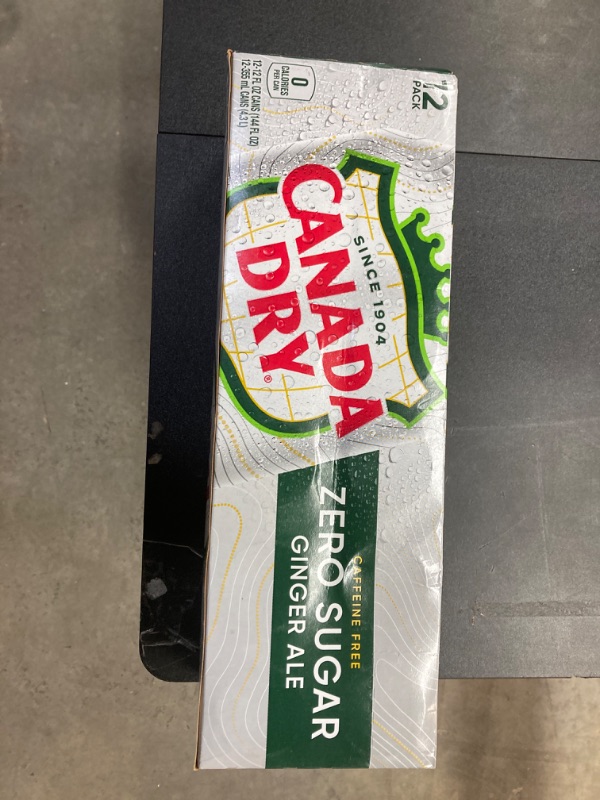 Photo 1 of Canada Dry Zero Sugar Ginger Ale Soda, 12 fl. oz. Cans, 12 Pack 