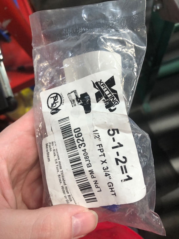 Photo 3 of ***ONLY 1*** XFITTING 1/2" Female Threaded X 3/4" Garden Hose Threaded Hose Bibb No-Kink, 1/4 Turn, Brass, Water or Oil, 5 Packs