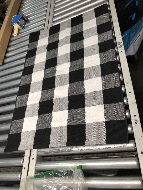 Photo 2 of (READ FULL POST) EARTHALL Buffalo Plaid Rug Black and White Rug 2'x3', Cotton Hand-Woven Buffalo Check Door Mat, Washable Plaid Outdoor Rugs Entryway/Front Porch/Front Door/Laundry Room/Farmhouse/Bedroom (23.6"x35.4")
