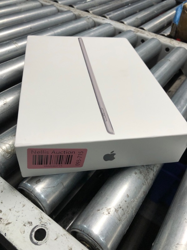 Photo 5 of ***FACTORY SEALED***Apple iPad (9th Generation): with A13 Bionic chip