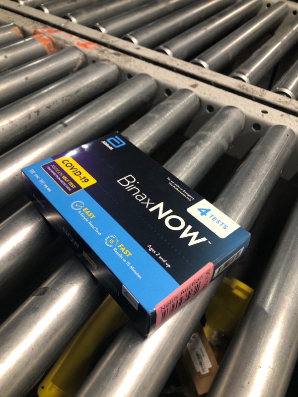 Photo 2 of ***FACTORY SEALED*** exp 5/17/26 ***NON REFUNDABLE***  BinaxNOW COVID-19 Antigen Self Test, 1 Pack, 4 Tests Total, COVID Test With 15-Minute Results Without Sending to a Lab, Easy to Use at Home