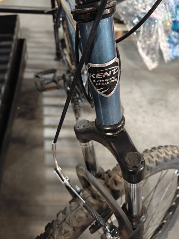 Photo 7 of (READ FULL POST) Kent Men's 26" V2600 Mountain Bike, Blue