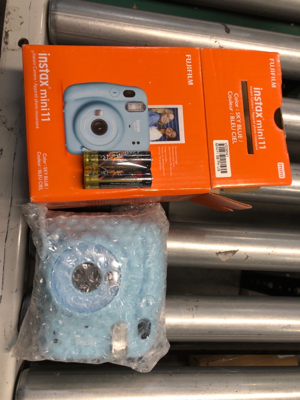 Photo 4 of (READ FULL POST) Fujifilm Instax Mini 11 Instant Camera - Sky Blue