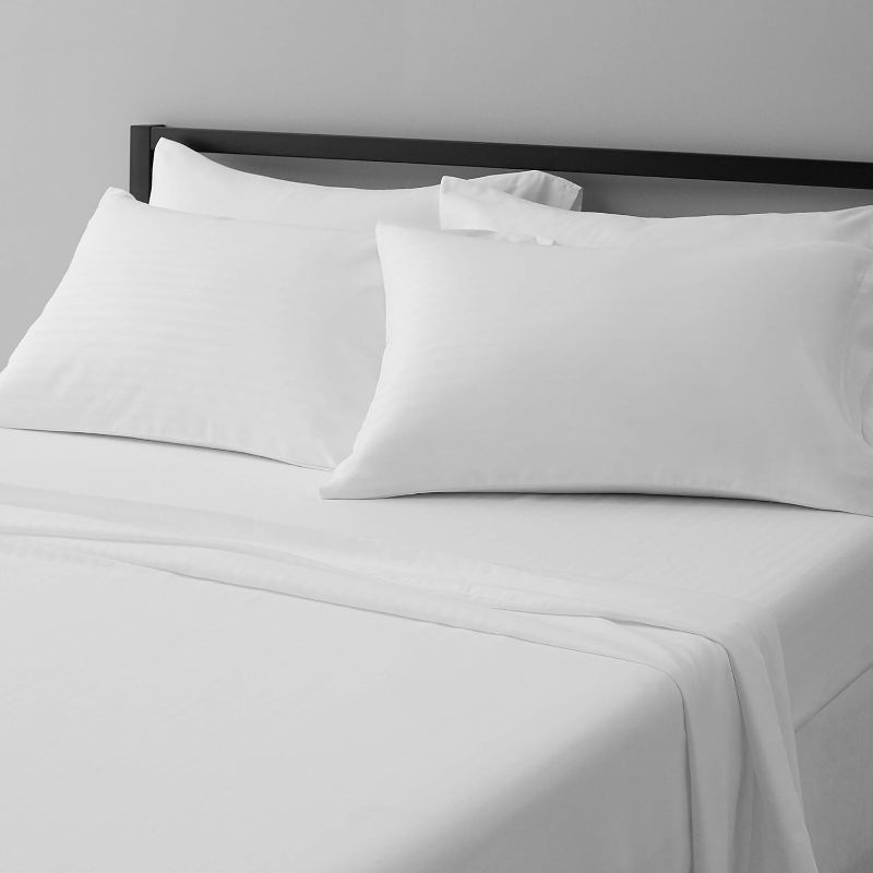 Photo 1 of ***QUEEN*** **WHITE**
Amazon Basics Lightweight Super Soft Easy Care Microfiber 3-Piece Bed Sheet Set with 14-Inch Deep Pockets,/QUEEN, 
