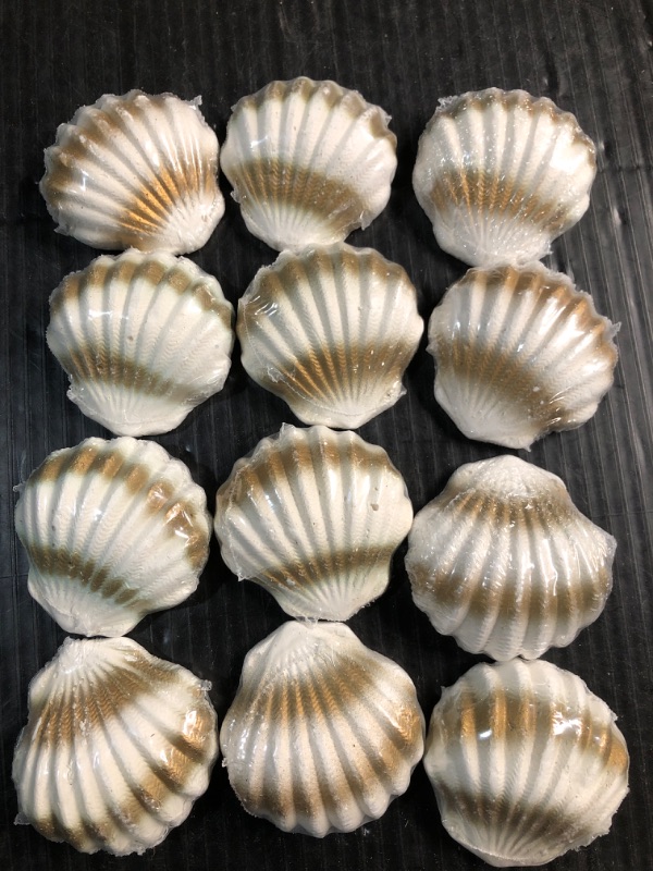 Photo 1 of ** NO STOCKPHOTO**
SEASHELL BATH BOMBS 12 COUNT