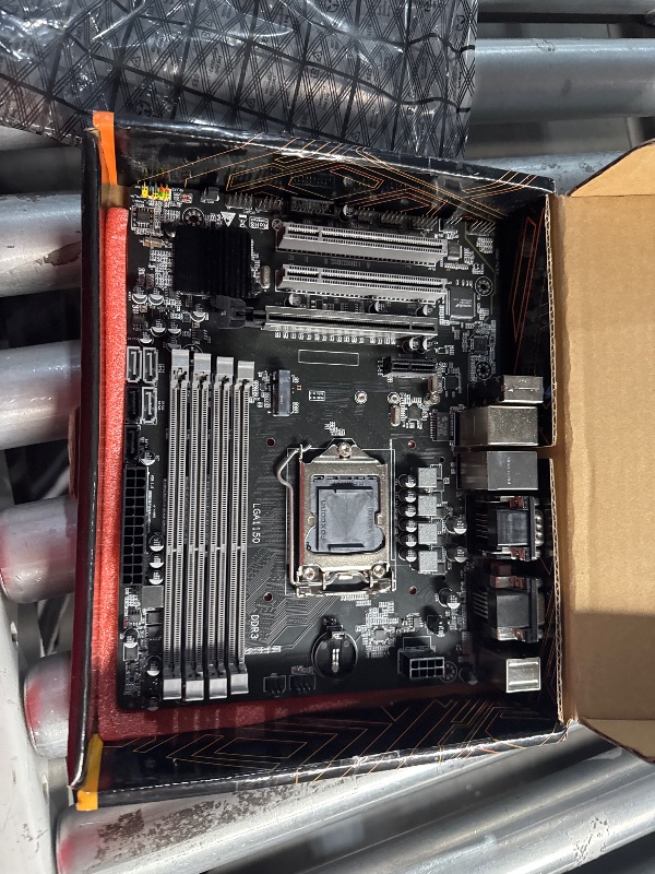 Photo 3 of **MISSING RAM STICKS**
SHANGZHAOYUAN H97M PRO LGA 1150 Motherboard and 2 * 8GB DDR3 1600MHz RAM, Intel Motherboard for 4th 5th gen Core i3 i5 i7/Pentium/Xeon Processor (SATA 3.0, USB 3.0, NVME M.2, PCIe 3.0)