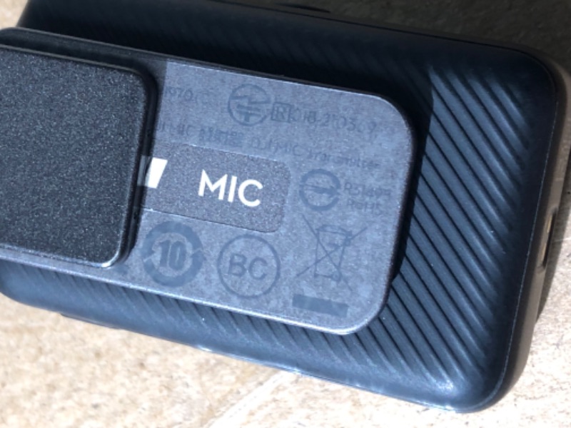 Photo 4 of ***USED - LIKELY MISSING PARTS - UNABLE TO VERIFY FUNCTIONALITY***
DJI Mic Compact Digital Wireless Microphone System/Recorder for Camera & Smartphone (2.4 GHz)