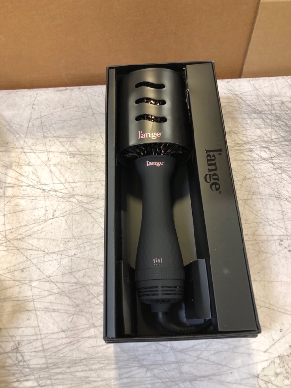 Photo 2 of Exclusive Le Volume Bundle - Black 60MM 2-in-1 Titanium Brush Dryer