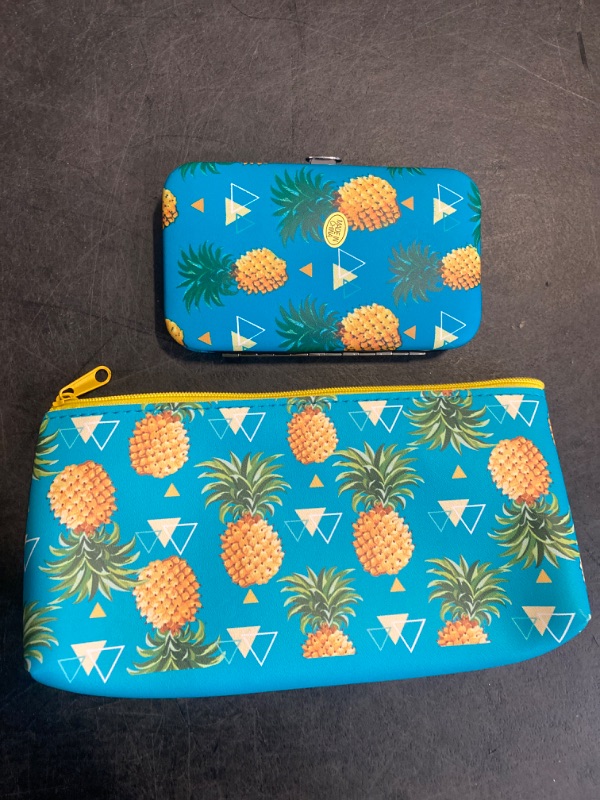 Photo 2 of ** Small Pineapple Cosmetic Bag & Manicure Case 5 Pieces **