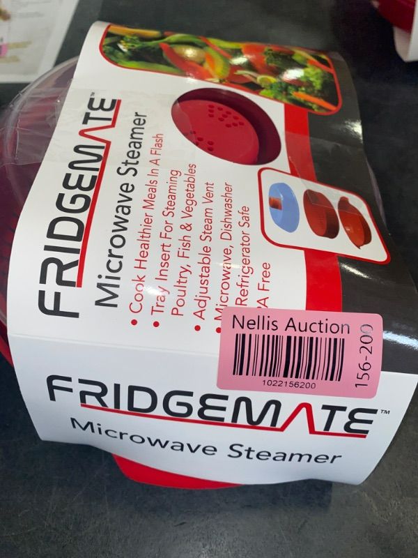 Photo 3 of Frigidaire Microwave Steamer