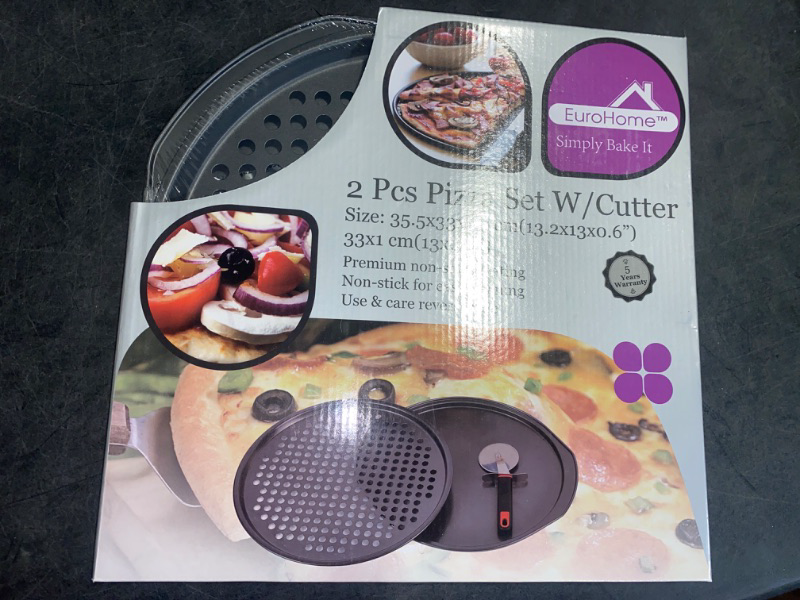 Photo 2 of Wholesale Pizza Crisping Pan Set with Cutter