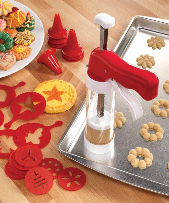 Photo 2 of 32 Piece COOKIE PRESS & DECORATION KIT
Includes: Cookie Press 13 Cutting Discs 12 Icing Nozzles 6 Die Cut Decorating Stencils