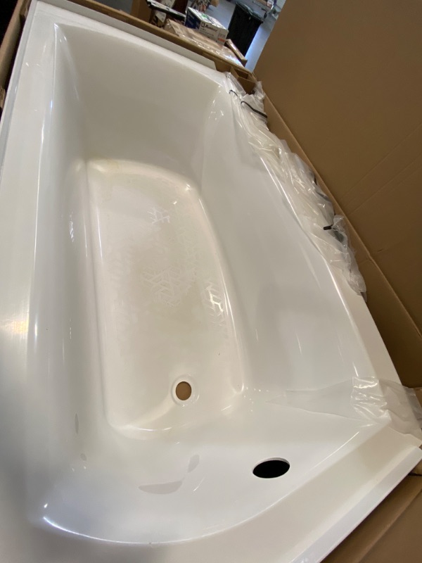 Photo 3 of American Standard Elevate 60-in x 30-in Arctic White Fiberglass/Plastic Composite Alcove Soaking Bathtub (Left Drain)
