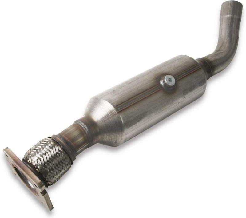 Photo 1 of Catalytic Converter 16187 Compatible with Dodge Grand Garavan Chrysler Town & Country Voyager 2001-2007 3.3L 3.8L V6 3.3 3.8
