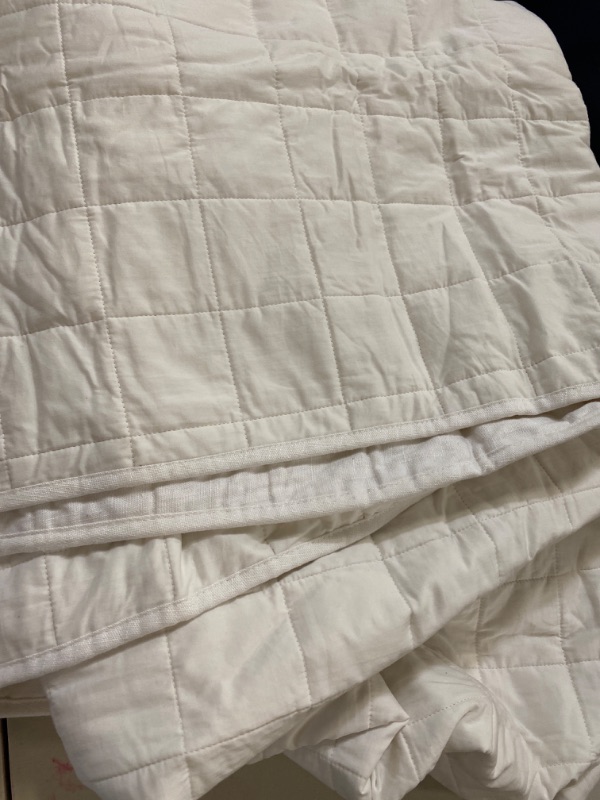 Photo 2 of Heavyweight Linen Blend Quilt - Casaluna™
