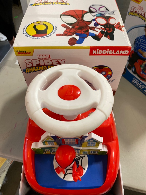 Photo 2 of Marvel Lights N Sounds Spidey Adventure Ride-on Unisex Children
