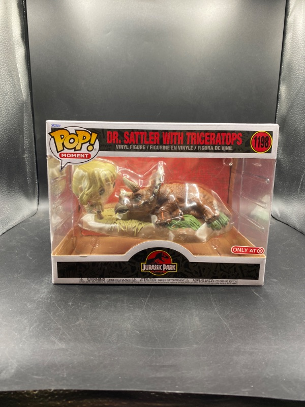 Photo 2 of Funko Pop Moment #1198 - Jurassic World - Dr. Sattler with Triceratops (Exclusive)

