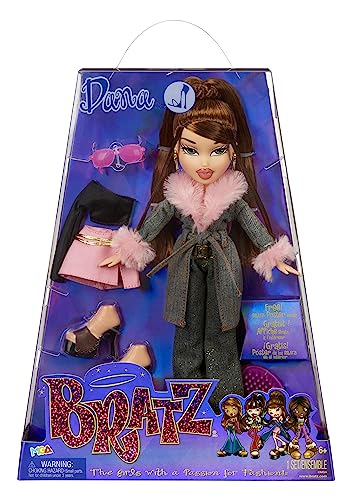 Photo 1 of Bratz Original Fashion Doll Dana Series 3 with 2 Outfits and Poster Collectors Ages 6 7 8 9 10+
