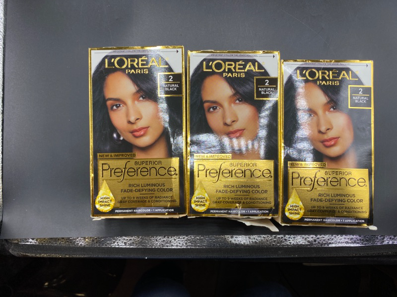 Photo 1 of hair dye bundle