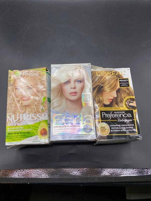 Photo 1 of hair dye bundle