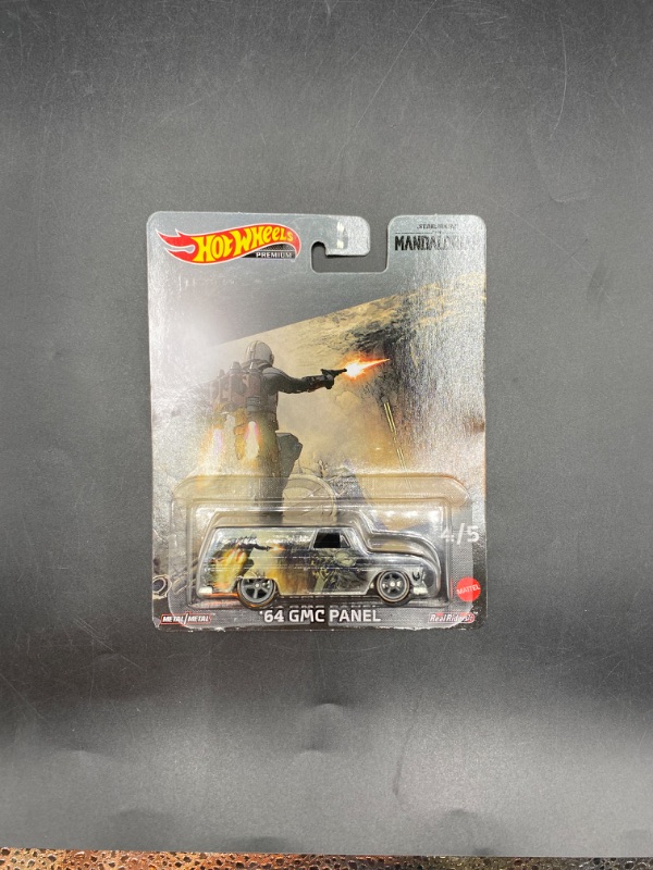 Photo 2 of Hot Wheels '64 GMC Panel, Star Wars The Mandalorian 4/5
