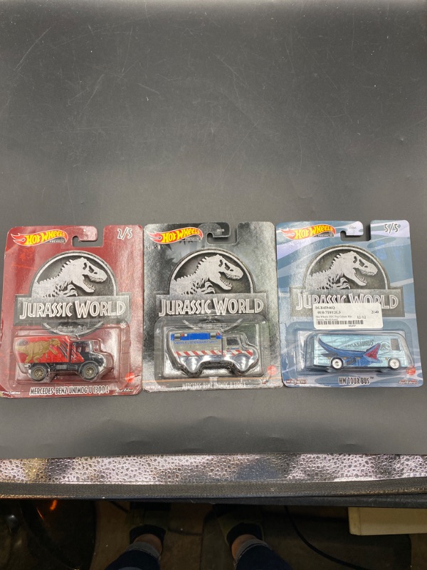 Photo 1 of Jurassic World Hot Wheels