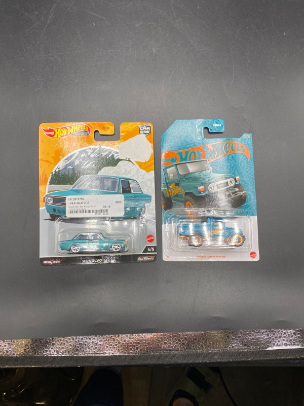 Photo 1 of hot wheel bundle