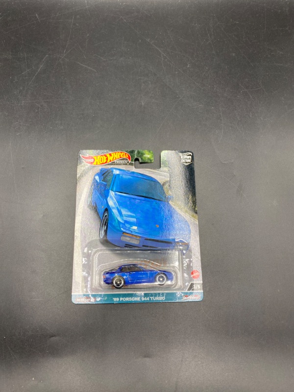 Photo 1 of 89 porche 944 turbo hotwheel premium car culture collection