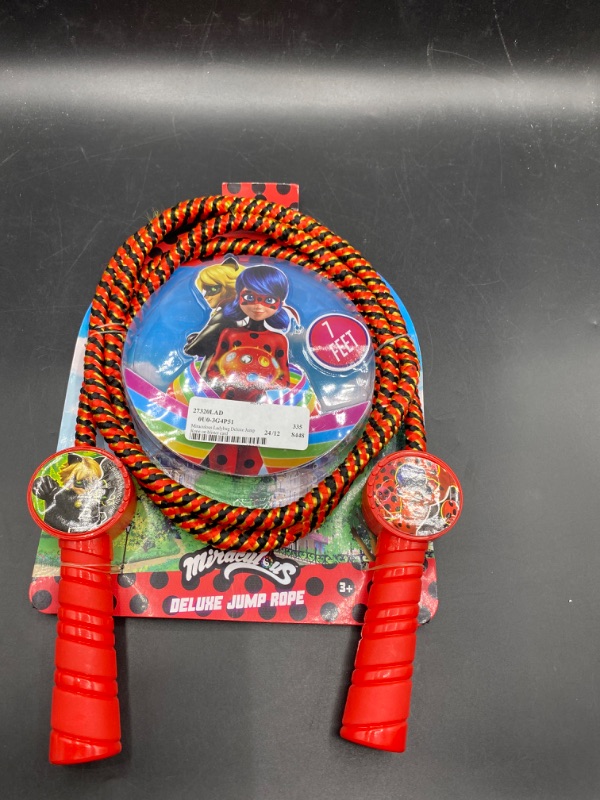 Photo 2 of Miraculous Ladybug Deluxe Jump Rope on blister card
