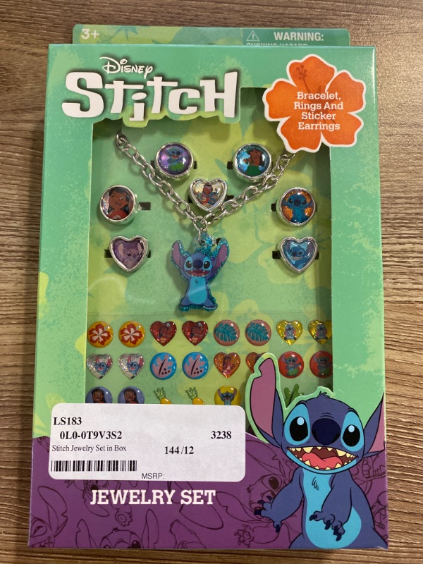 Photo 1 of Stitch jewelry set