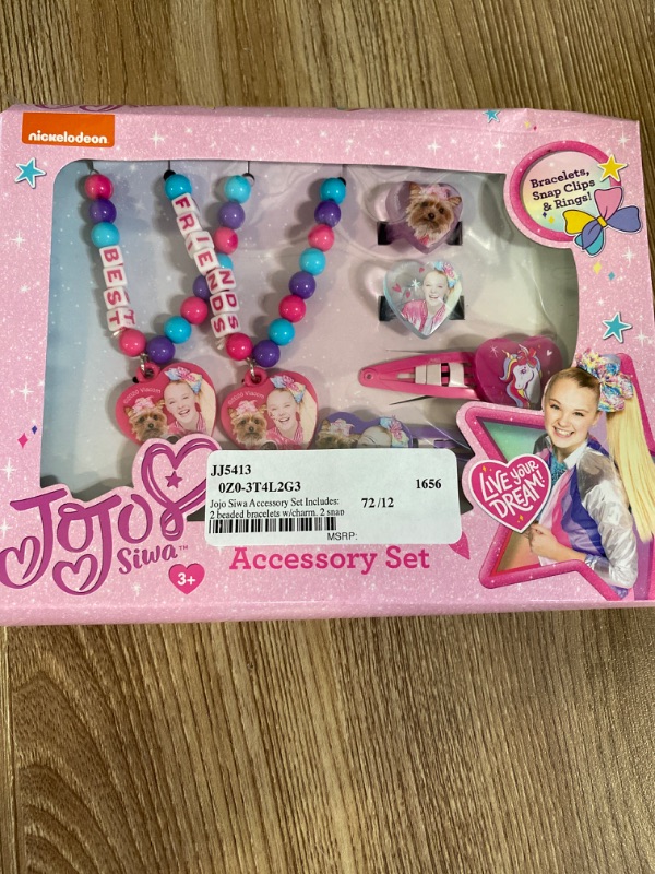 Photo 1 of jojo siwa accessory set