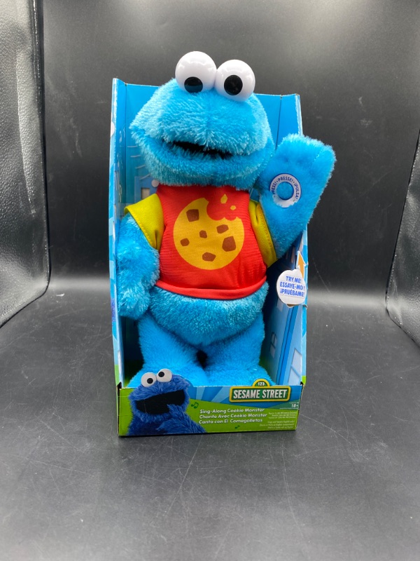 Photo 2 of SESAME STREET SING ALONG COOKIE Monster
