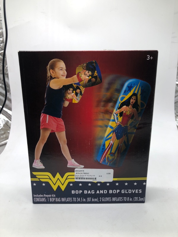 Photo 2 of Wonder Woman 36 Bop Bag with 8 Bop Gloves