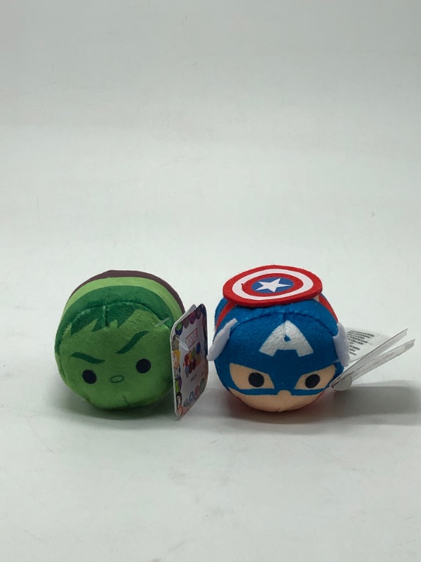 Photo 1 of Disney Marvel Captain America and Hulk Tsum Tsum 2.5 Inch Mini Plush