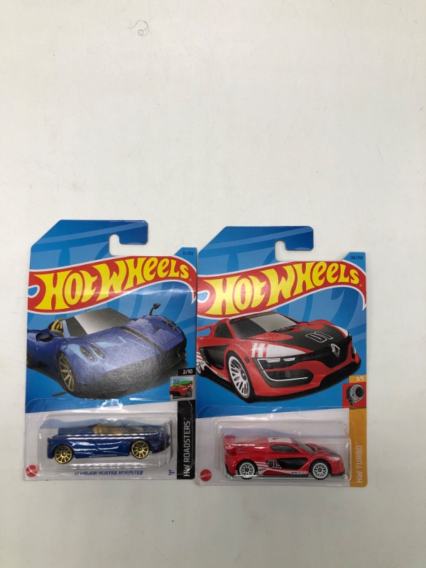 Photo 1 of hot wheels bundle 
