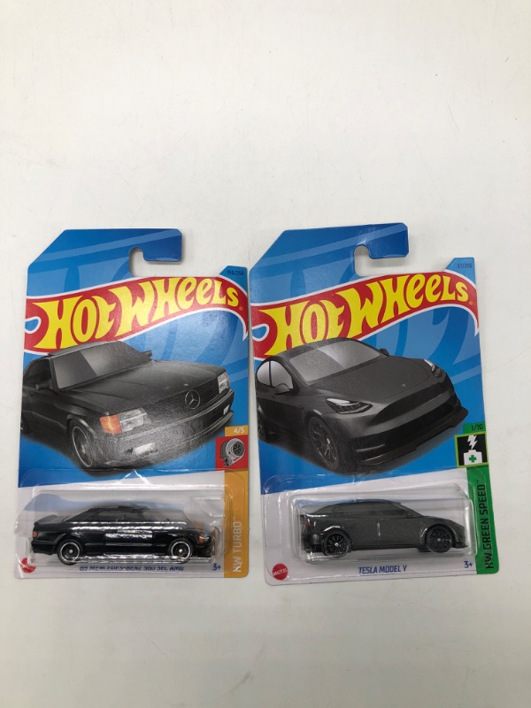 Photo 1 of hot wheels bundle 