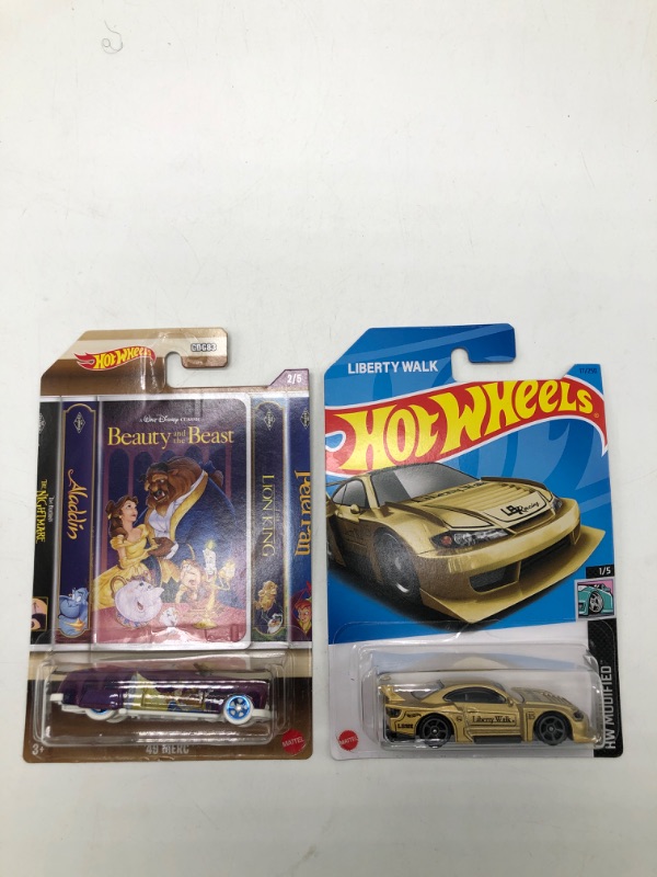 Photo 1 of hot wheel bundle