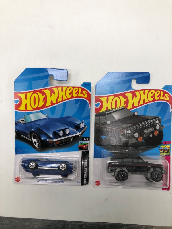 Photo 1 of Hot Wheels bundle