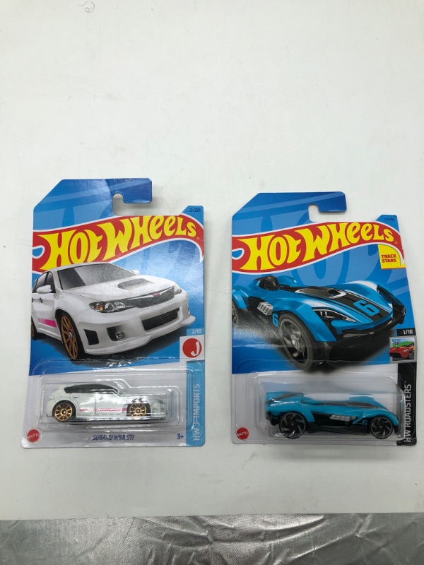 Photo 1 of Hot Wheels bundle