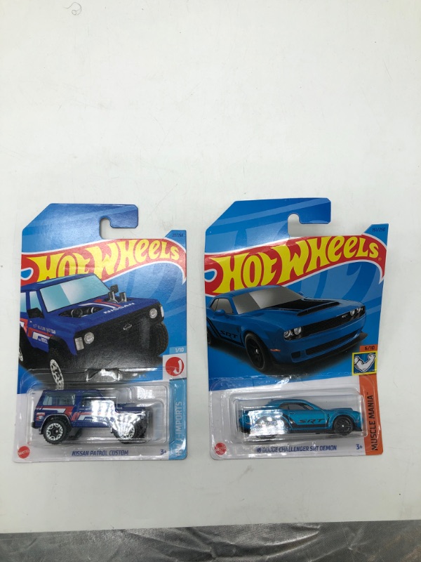 Photo 1 of Hot Wheels bundle