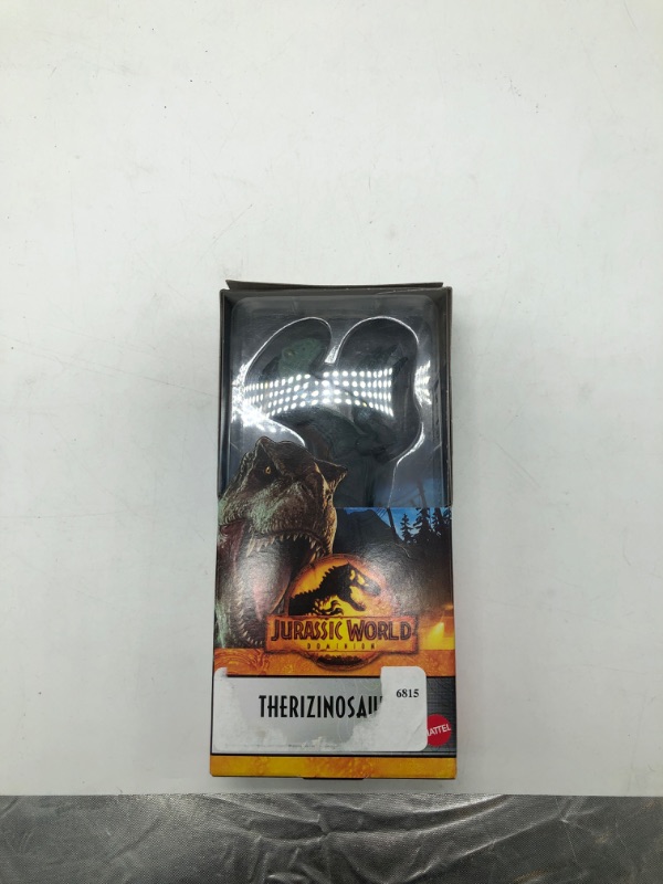 Photo 2 of Jurassic World Dominion Therizinosaurus Action Figure
