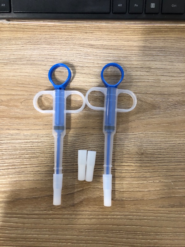 Photo 2 of 2 Pieces Pet Pill Plunger Popper for Small Cats Dogs Pill Gun Dispenser Shooter Pet Piller Soft Tip Tablet Syringe Pusher Animal Medicine Feeder for Feeding Accessories (Blue)
