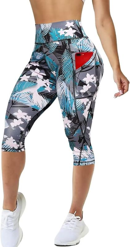 Photo 1 of (S) AGSWQ Capri Leggings for Women with Pockets High Waisted Gym Yoga Pants Running Tights Size Small